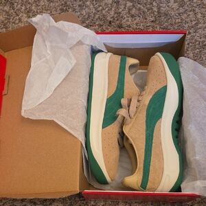 Brand New Puma Tan and Green Sneakers